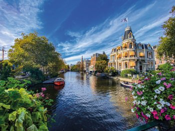 Grachten in Amsterdam © Little Artistineer - stock.adobe
