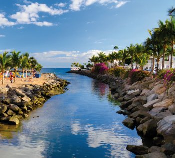 Puerto de Mogan auf Gran Canaria © S. Peterman-shutterstock.com/2013